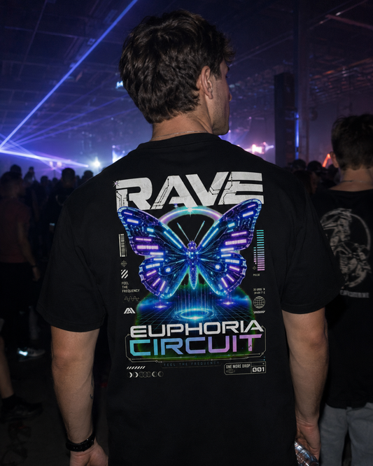 Euphoria Circuit Backprint Shirt - Lifestyle Ansicht am Rave